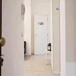Smart Station Apartment Mailand